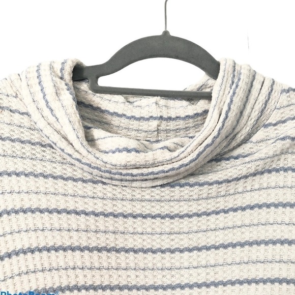 Free People Stripe Dripping Thermal Cowl Top Shirt Blue White Size Medium - Picture 4 of 11